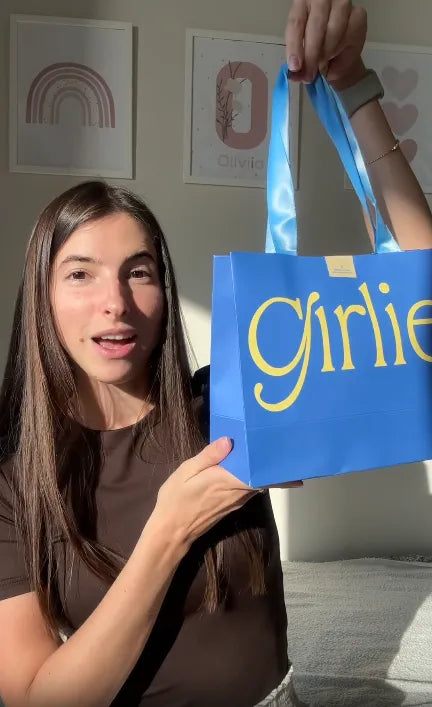 Girlie customer video