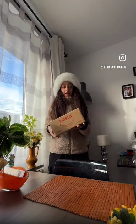 Girlie customer video